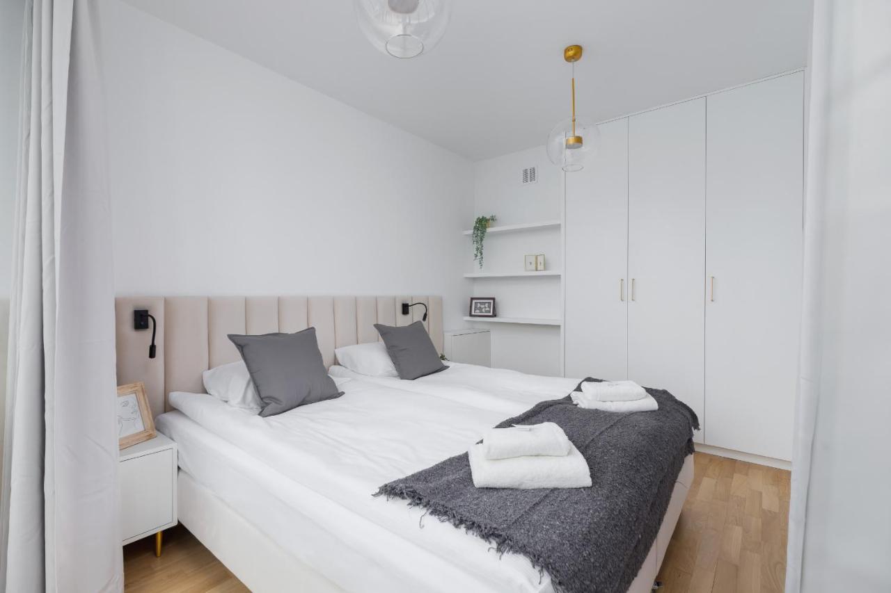 Politechnika Krakowska Apartment By Renters Prestige Exterior foto